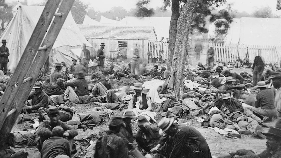 Thi photo depicts Savage's Station— a Union hospital— overrun by Confederate troops.
